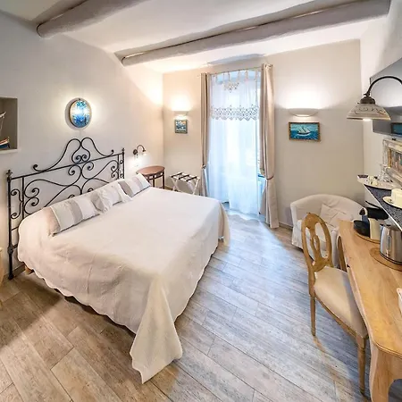 Πανσιόν Irene